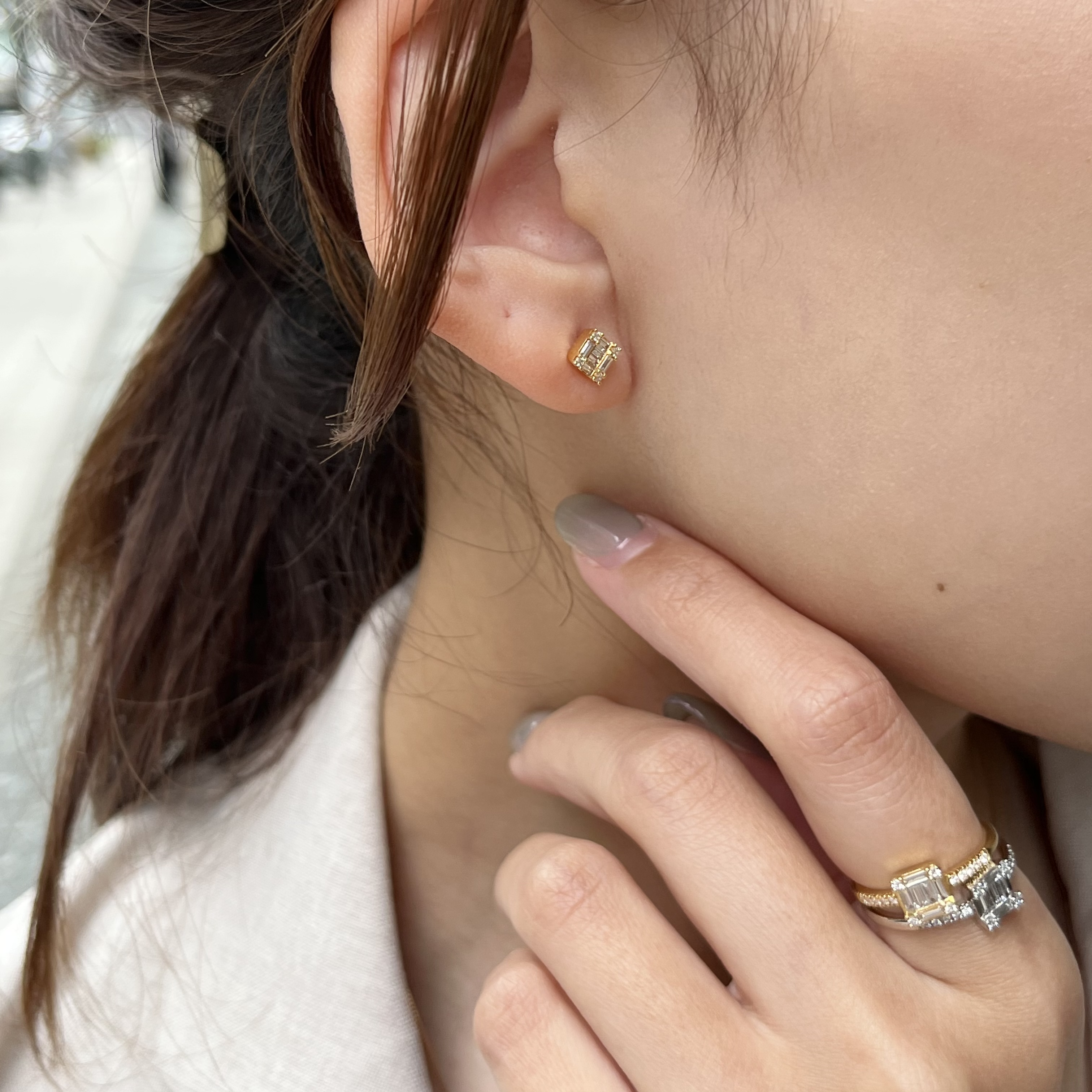 アガットのお姉さんブランドベルシオラダイヤピアス